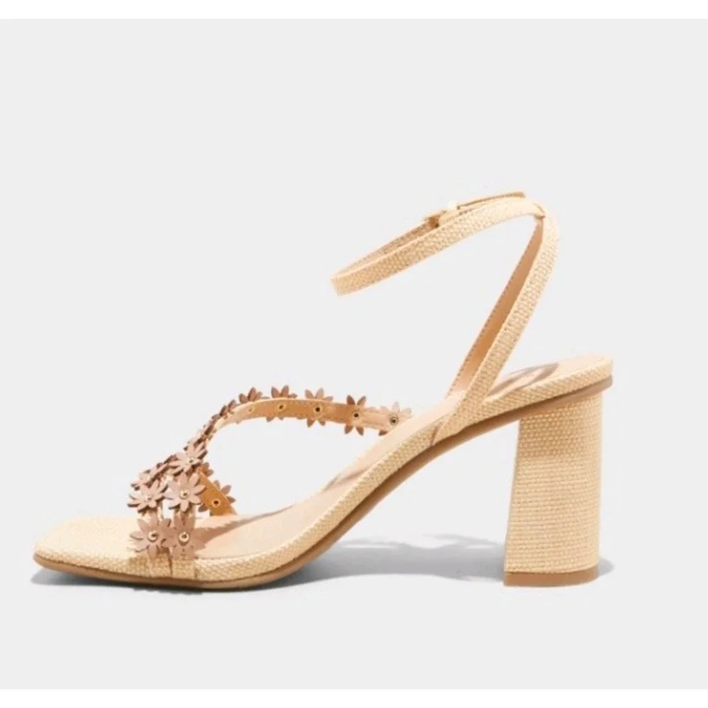 A New Day Womens Mirabel Strappy Block Heels Flower Ankle Strap Sandals Beige 11